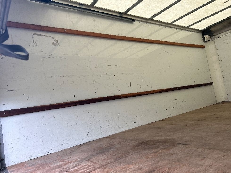 Light Duty Box Truck-Light and Medium Duty Trucks-GMC-2021-Savana G33903-Fresno-CA-86,237\n\t\tmiles-$ 32,250 - Image 11