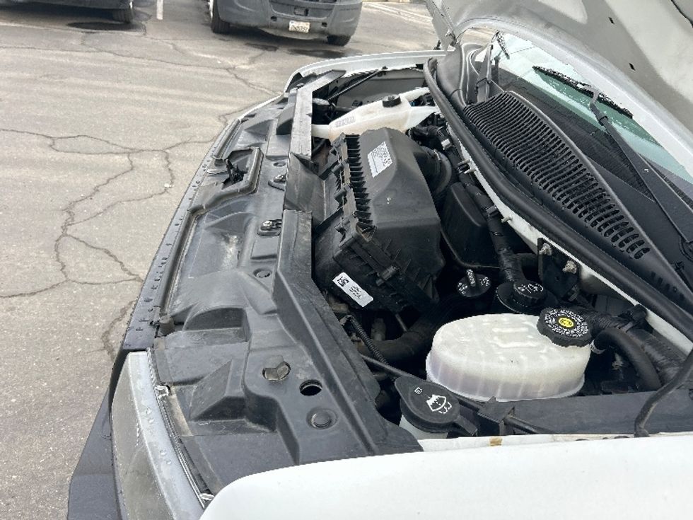 Light Duty Box Truck-Light and Medium Duty Trucks-GMC-2021-Savana G33903-Fresno-CA-86,237\n\t\tmiles-$ 32,250 - Image 23