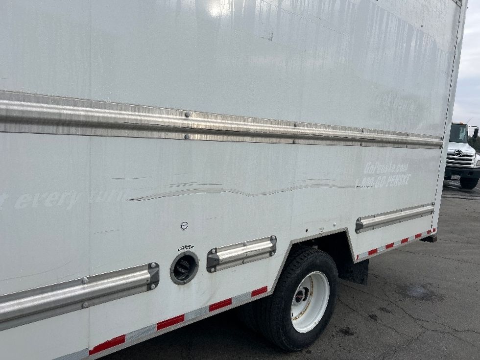 Light Duty Box Truck-Light and Medium Duty Trucks-GMC-2021-Savana G33903-Fresno-CA-86,237\n\t\tmiles-$ 32,250 - Image 29