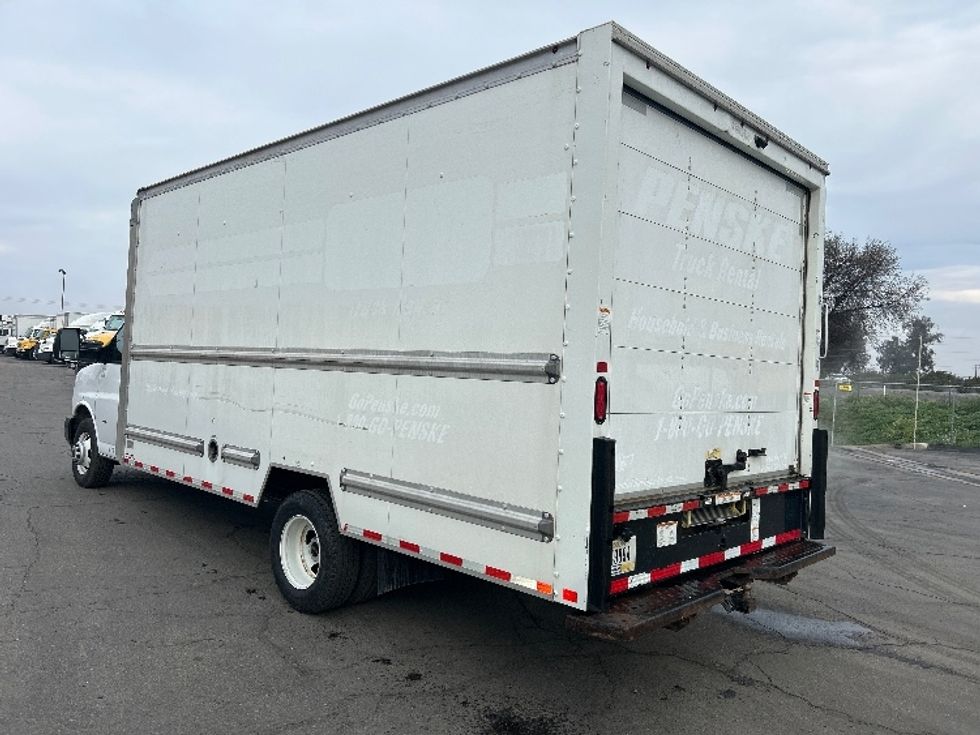 Light Duty Box Truck-Light and Medium Duty Trucks-GMC-2021-Savana G33903-Fresno-CA-86,237\n\t\tmiles-$ 32,250 - Image 6