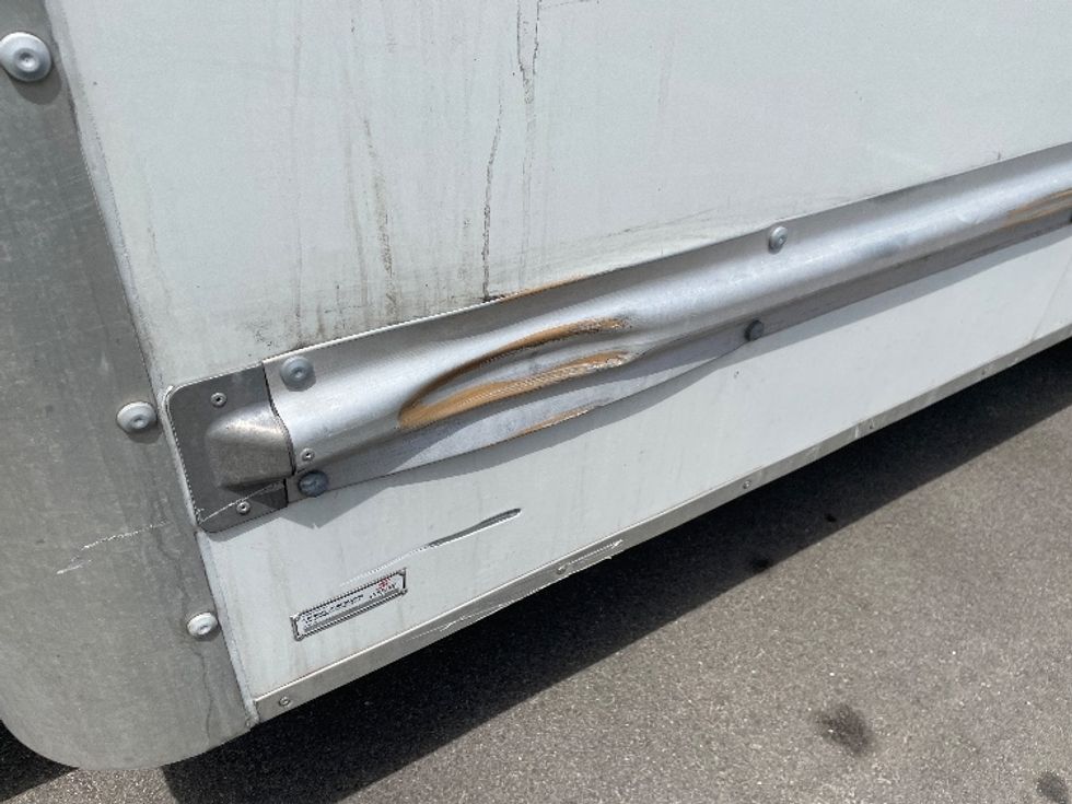 Light Duty Box Truck-Light and Medium Duty Trucks-GMC-2021-Savana G33903-Fresno-CA-87,767\n\t\tmiles-$ 28,750 - Image 22