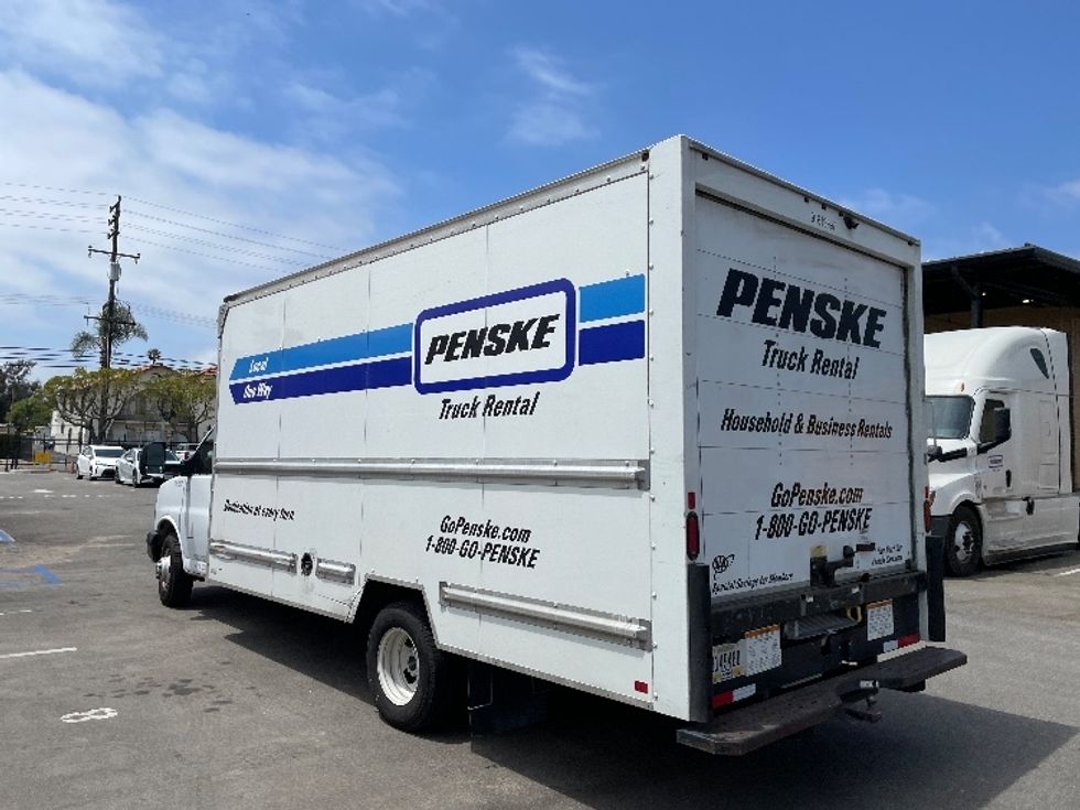 Light Duty Box Truck-Light and Medium Duty Trucks-GMC-2021-Savana G33903-Fresno-CA-87,767\n\t\tmiles-$ 28,750 - Image 5