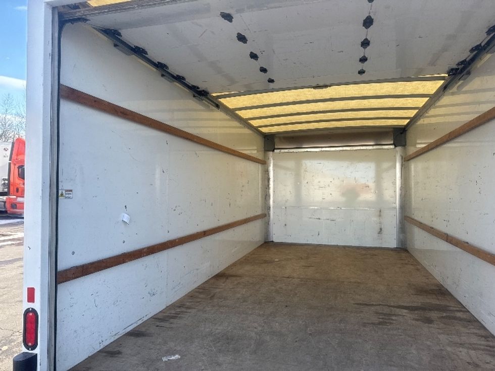 Light Duty Box Truck-Light and Medium Duty Trucks-GMC-2021-Savana G33903-Gahanna-OH-102,435\n\t\tmiles-$ 29,750 - Image 11