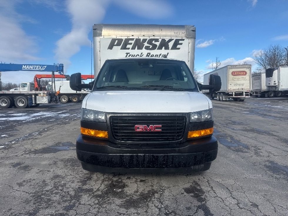 Light Duty Box Truck-Light and Medium Duty Trucks-GMC-2021-Savana G33903-Gahanna-OH-102,435\n\t\tmiles-$ 29,750 - Image 2