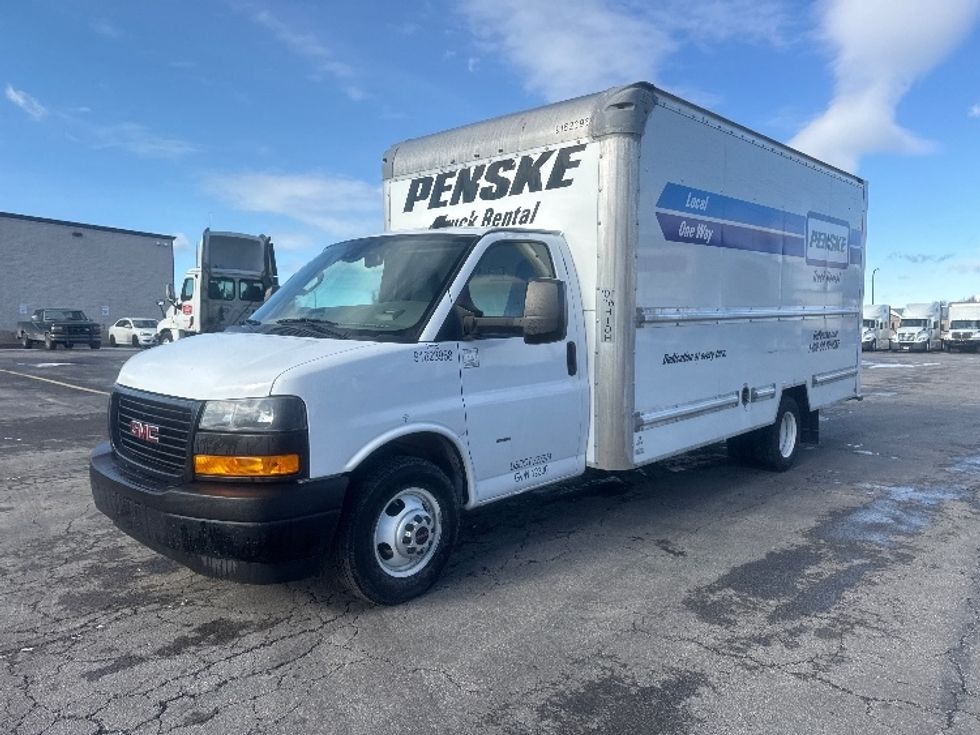 Light Duty Box Truck-Light and Medium Duty Trucks-GMC-2021-Savana G33903-Gahanna-OH-102,435\n\t\tmiles-$ 29,750 - Image 3