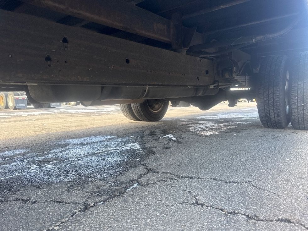 Light Duty Box Truck-Light and Medium Duty Trucks-GMC-2021-Savana G33903-Gahanna-OH-102,435\n\t\tmiles-$ 29,750 - Image 5