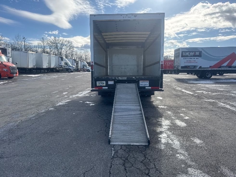 Light Duty Box Truck-Light and Medium Duty Trucks-GMC-2021-Savana G33903-Gahanna-OH-102,435\n\t\tmiles-$ 29,750 - Image 9