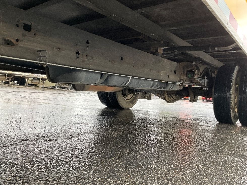 Light Duty Box Truck-Light and Medium Duty Trucks-GMC-2021-Savana G33903-Gahanna-OH-168,016\n\t\tmiles-$ 17,000 - Image 5