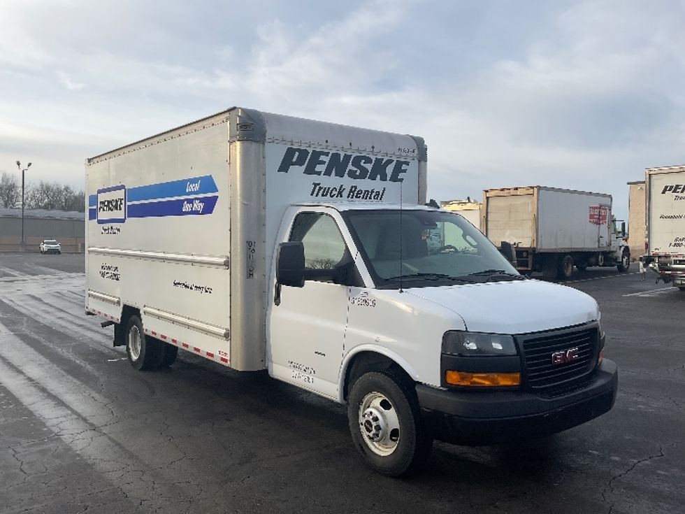 Light Duty Box Truck-Light and Medium Duty Trucks-GMC-2021-Savana G33903-Gahanna-OH-92,357\n\t\tmiles-$ 29,500 - Image 1