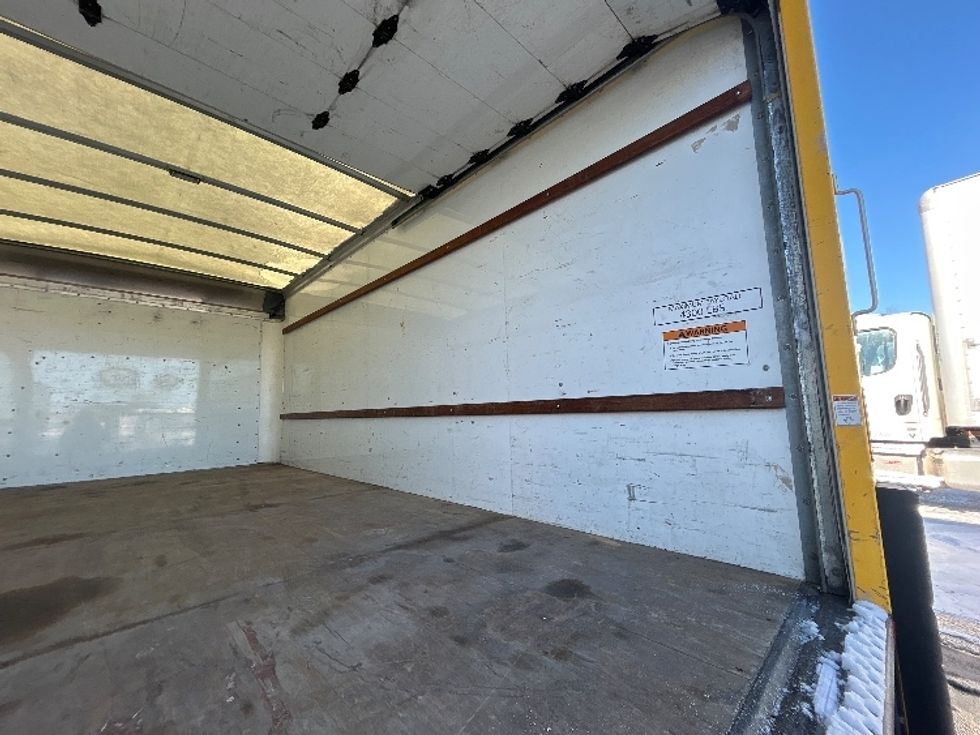 Light Duty Box Truck-Light and Medium Duty Trucks-GMC-2021-Savana G33903-Gahanna-OH-98,036\n\t\tmiles-$ 26,000 - Image 12