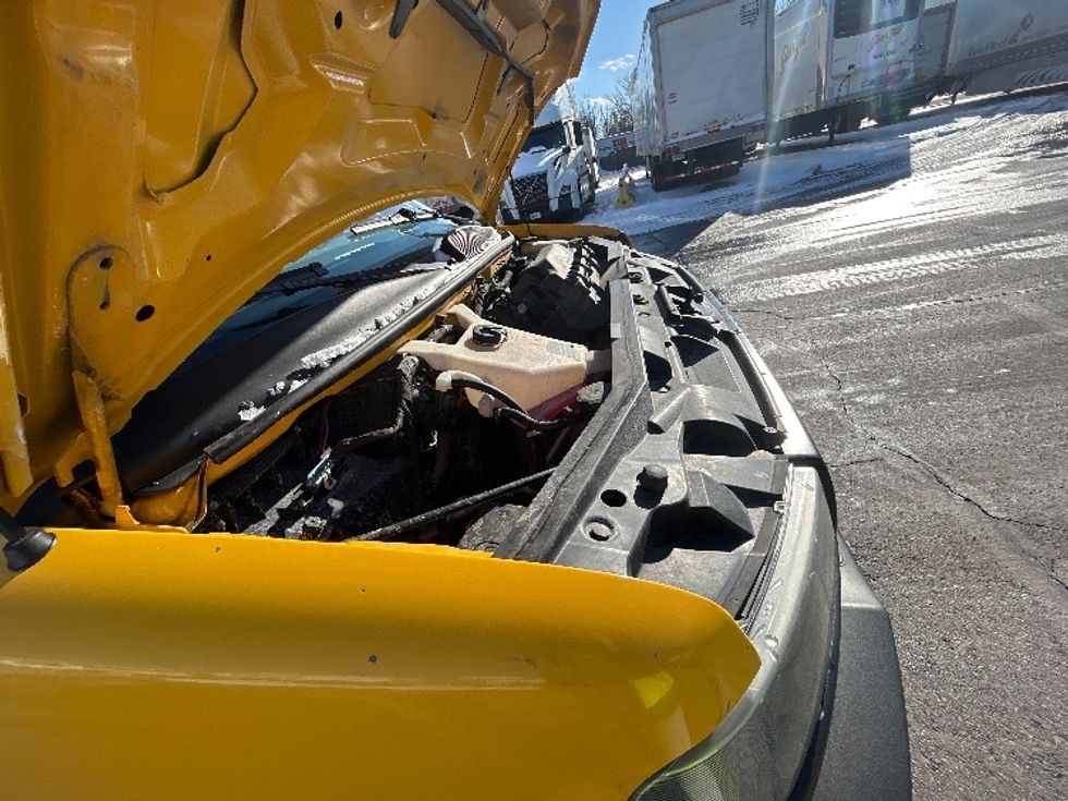 Light Duty Box Truck-Light and Medium Duty Trucks-GMC-2021-Savana G33903-Gahanna-OH-98,036\n\t\tmiles-$ 26,000 - Image 24