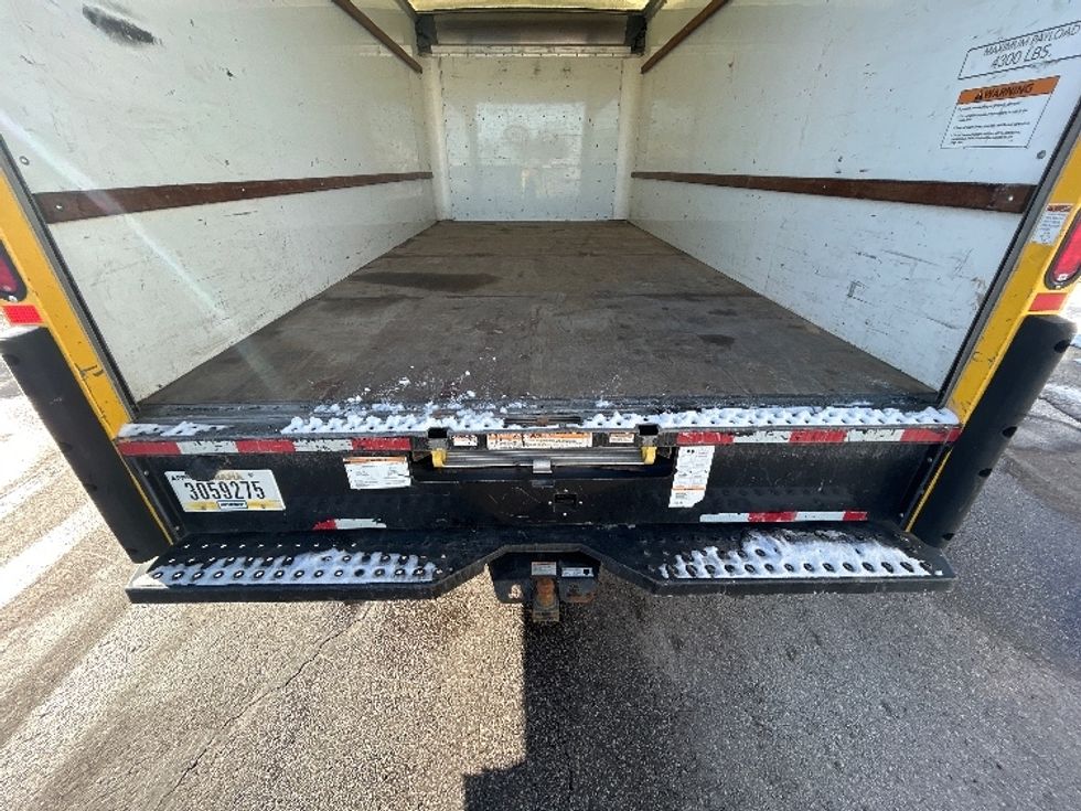 Light Duty Box Truck-Light and Medium Duty Trucks-GMC-2021-Savana G33903-Gahanna-OH-98,036\n\t\tmiles-$ 26,000 - Image 9