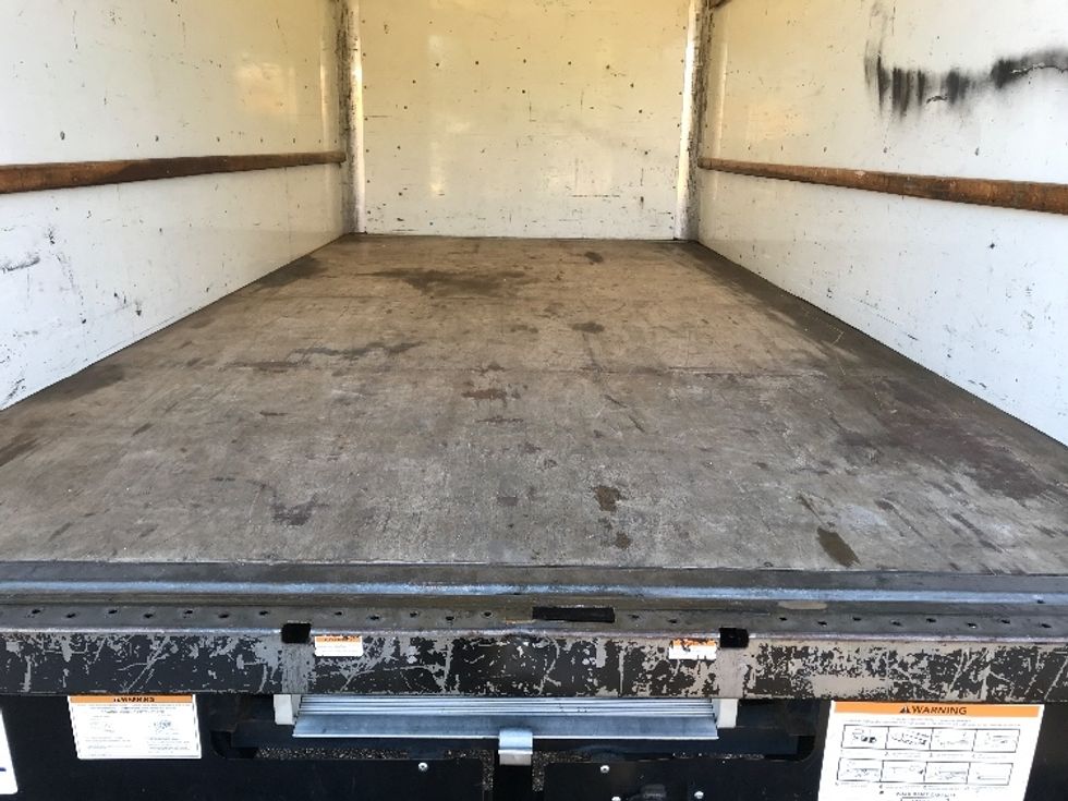 Light Duty Box Truck-Light and Medium Duty Trucks-GMC-2021-Savana G33903-Gainesville-FL-70,321\n\t\tmiles-$ 29,500 - Image 10