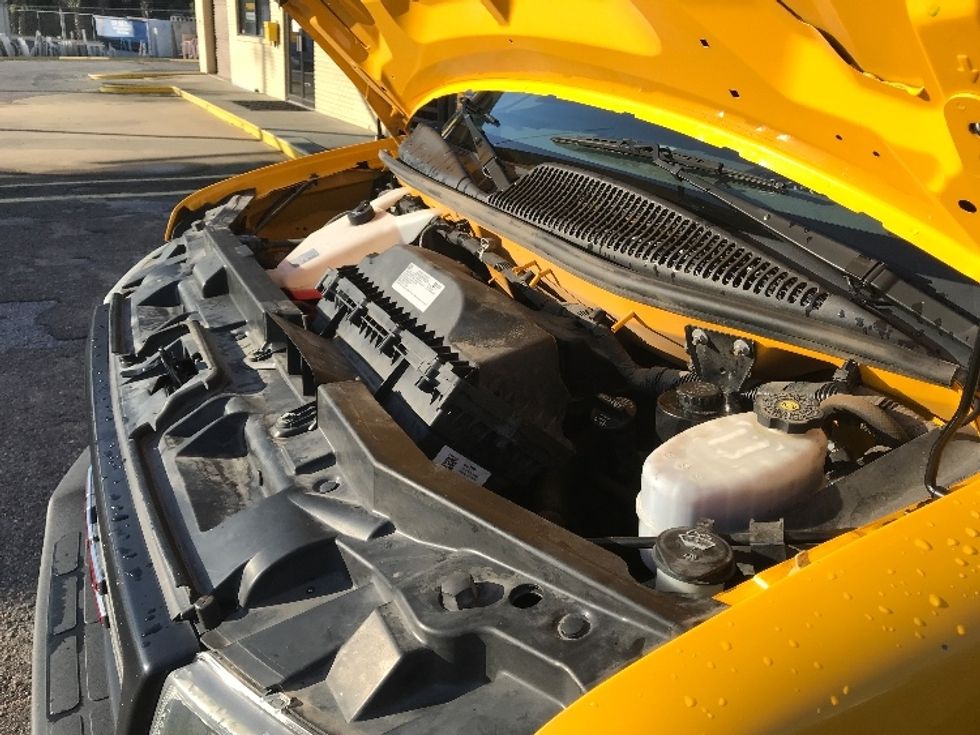 Light Duty Box Truck-Light and Medium Duty Trucks-GMC-2021-Savana G33903-Gainesville-FL-70,321\n\t\tmiles-$ 29,500 - Image 24