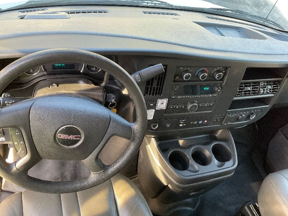 Light Duty Box Truck-Light and Medium Duty Trucks-GMC-2021-Savana G33903-Gainesville-GA-90,687\n\t\tmiles-$ 32,750 - Image 18