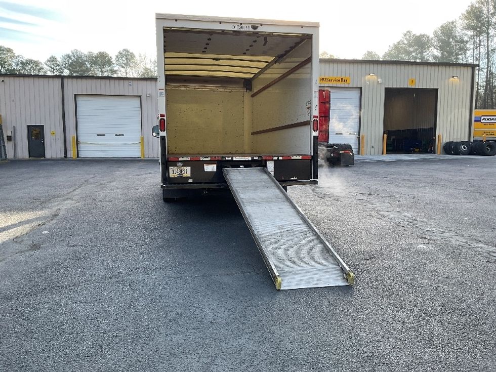 Light Duty Box Truck-Light and Medium Duty Trucks-GMC-2021-Savana G33903-Gainesville-GA-90,687\n\t\tmiles-$ 32,750 - Image 9