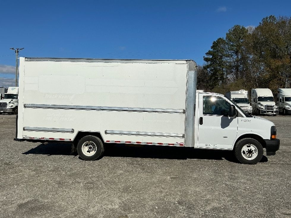 Light Duty Box Truck-Light and Medium Duty Trucks-GMC-2021-Savana G33903-Garden City-GA-110,329\n\t\tmiles-$ 30,000 - Image 15