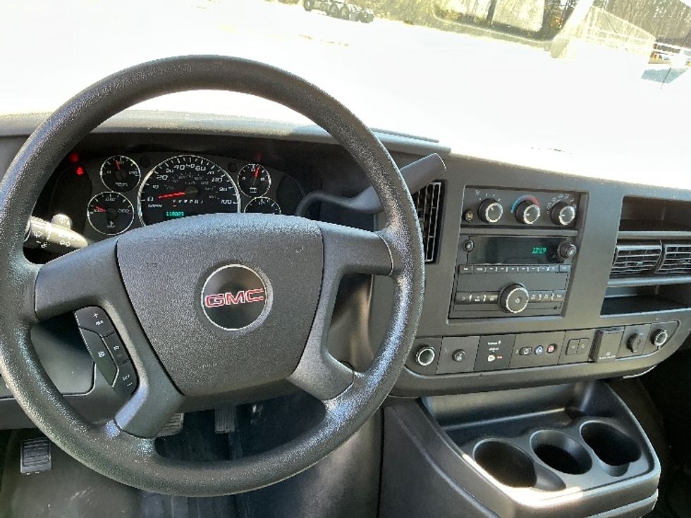Light Duty Box Truck-Light and Medium Duty Trucks-GMC-2021-Savana G33903-Garden City-GA-110,329\n\t\tmiles-$ 30,000 - Image 18