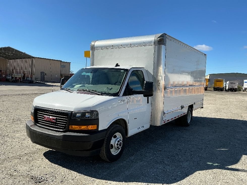 Light Duty Box Truck-Light and Medium Duty Trucks-GMC-2021-Savana G33903-Garden City-GA-110,329\n\t\tmiles-$ 30,000 - Image 3