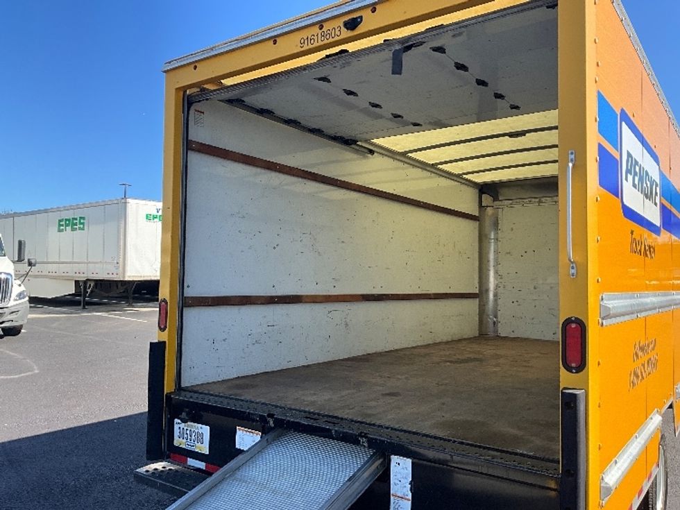 Light Duty Box Truck-Light and Medium Duty Trucks-GMC-2021-Savana G33903-Garden City-GA-111,567\n\t\tmiles-$ 26,500 - Image 10