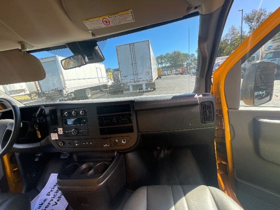 Light Duty Box Truck-Light and Medium Duty Trucks-GMC-2021-Savana G33903-Garden City-GA-111,567\n\t\tmiles-$ 26,500 - Image 19