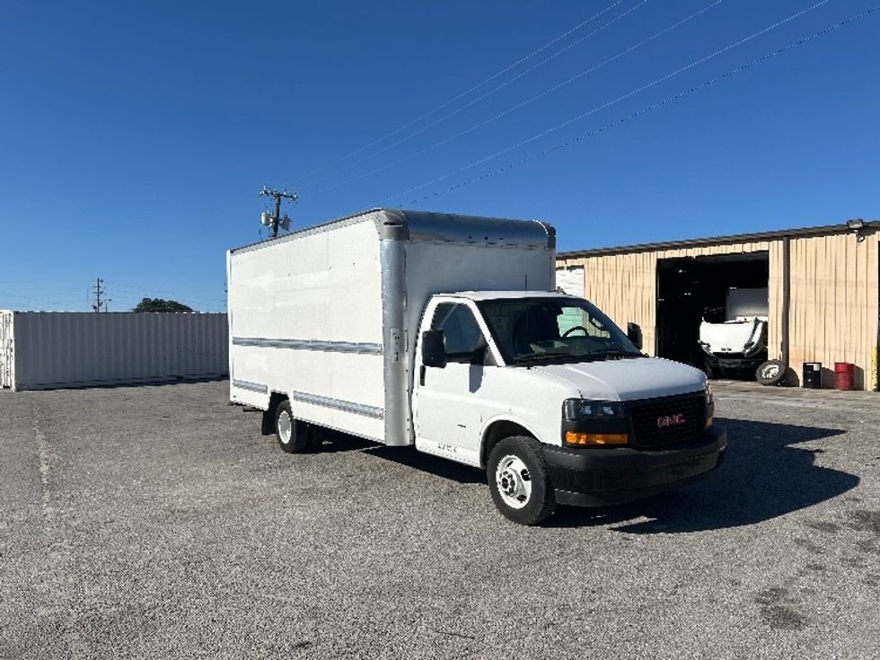 Light Duty Box Truck-Light and Medium Duty Trucks-GMC-2021-Savana G33903-Garden City-GA-115,633\n\t\tmiles-$ 29,500 - Image 1
