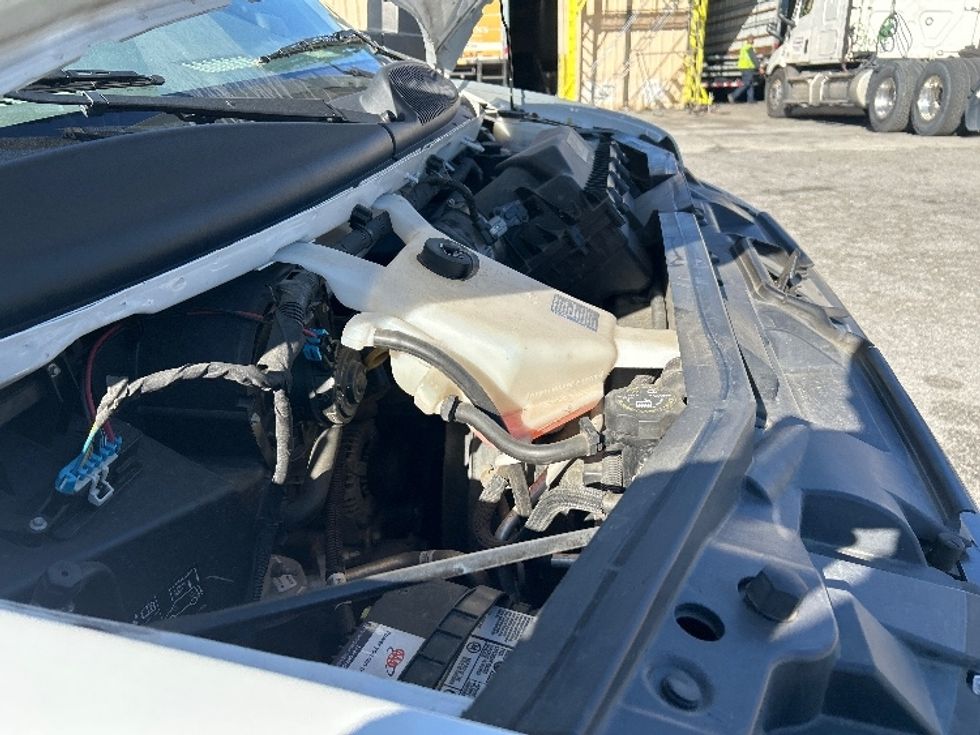 Light Duty Box Truck-Light and Medium Duty Trucks-GMC-2021-Savana G33903-Garden City-GA-115,633\n\t\tmiles-$ 29,500 - Image 22