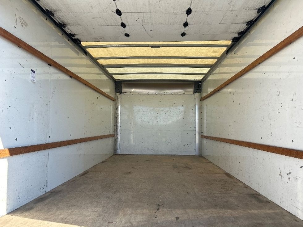 Light Duty Box Truck-Light and Medium Duty Trucks-GMC-2021-Savana G33903-Garden City-GA-115,633\n\t\tmiles-$ 29,500 - Image 8