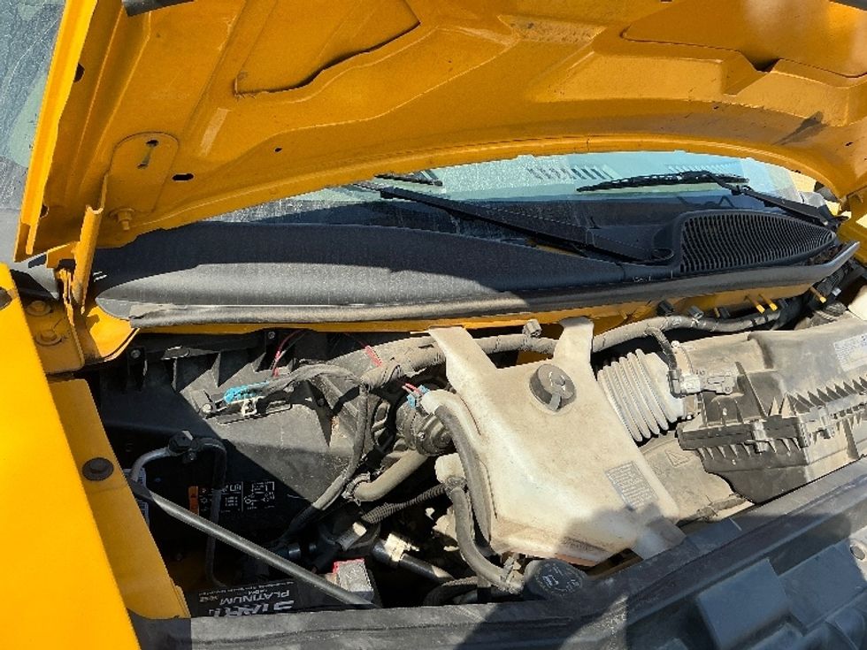 Light Duty Box Truck-Light and Medium Duty Trucks-GMC-2021-Savana G33903-Garden City-GA-87,360\n\t\tmiles-$ 29,750 - Image 23