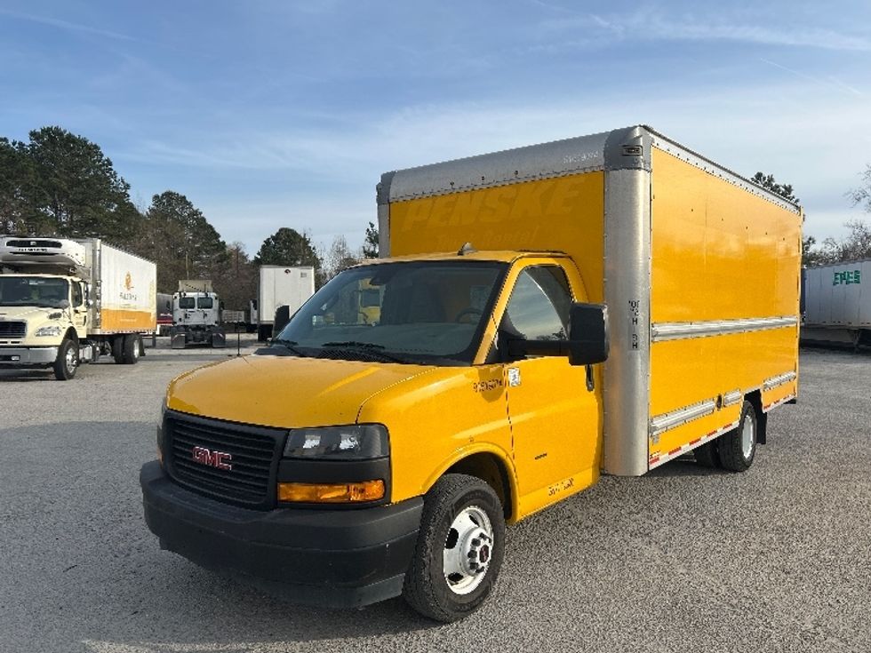 Light Duty Box Truck-Light and Medium Duty Trucks-GMC-2021-Savana G33903-Garden City-GA-87,360\n\t\tmiles-$ 29,750 - Image 3