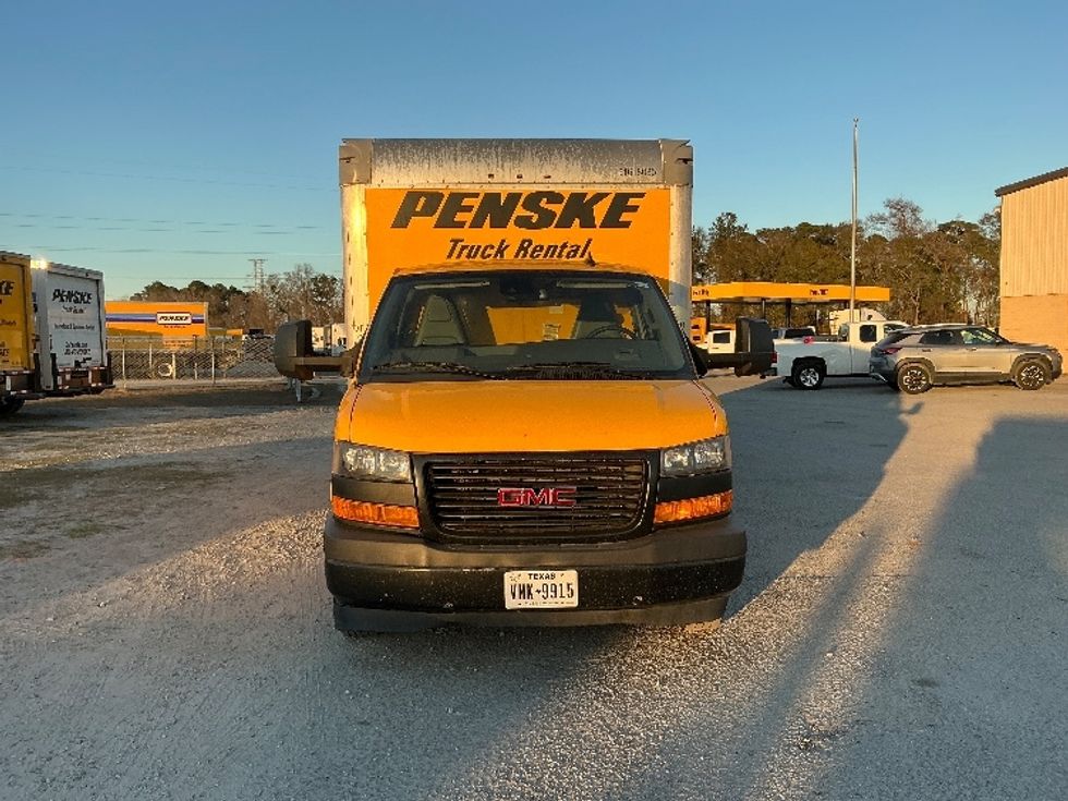Light Duty Box Truck-Light and Medium Duty Trucks-GMC-2021-Savana G33903-Garden City-GA-91,407\n\t\tmiles-$ 29,250 - Image 2