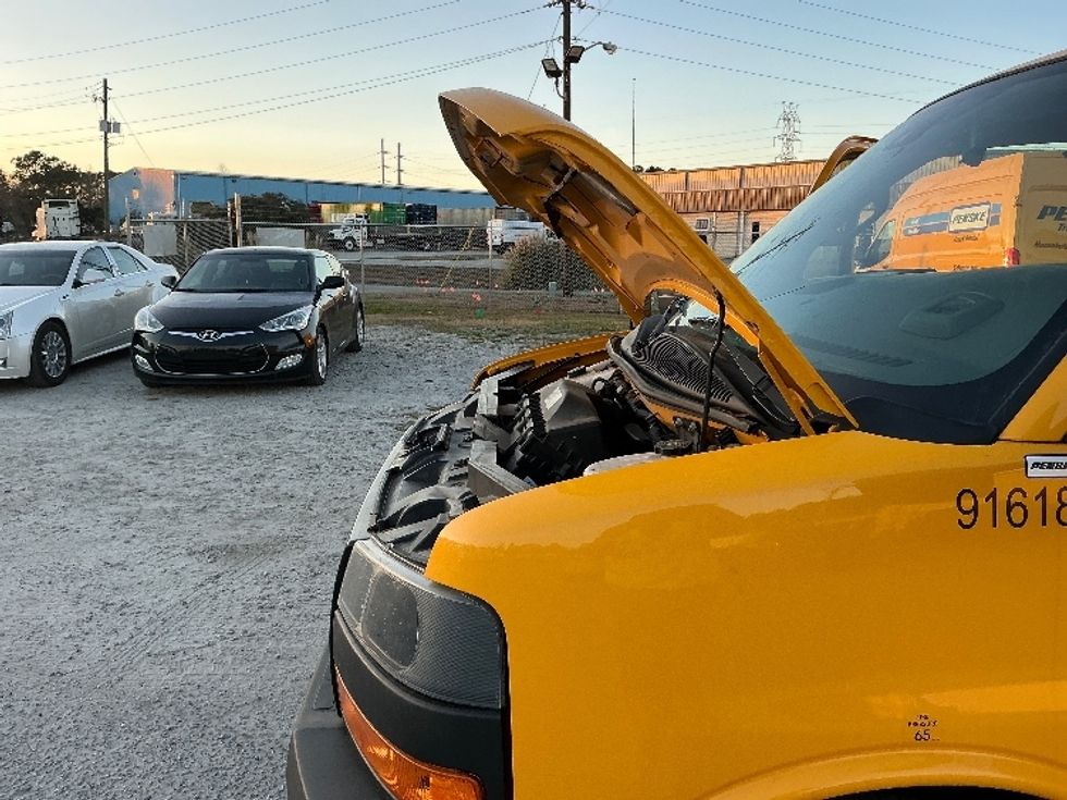 Light Duty Box Truck-Light and Medium Duty Trucks-GMC-2021-Savana G33903-Garden City-GA-91,407\n\t\tmiles-$ 29,250 - Image 23