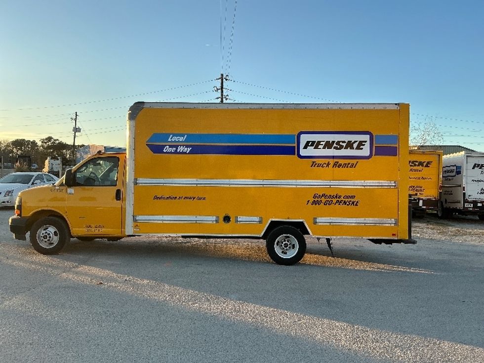 Light Duty Box Truck-Light and Medium Duty Trucks-GMC-2021-Savana G33903-Garden City-GA-91,407\n\t\tmiles-$ 29,250 - Image 4