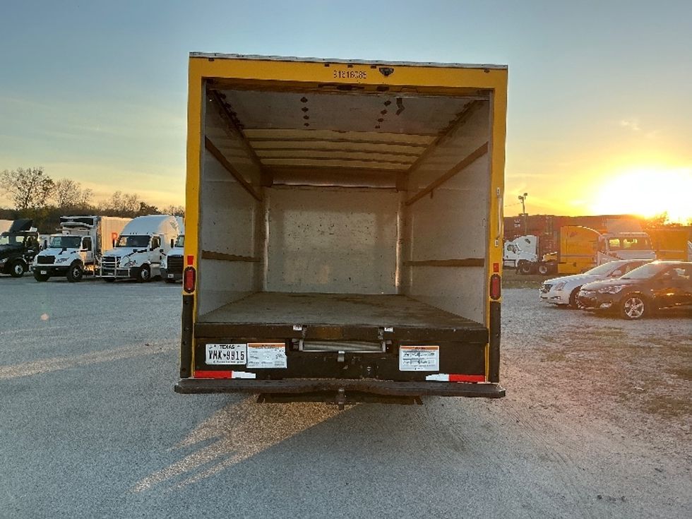 Light Duty Box Truck-Light and Medium Duty Trucks-GMC-2021-Savana G33903-Garden City-GA-91,407\n\t\tmiles-$ 29,250 - Image 8