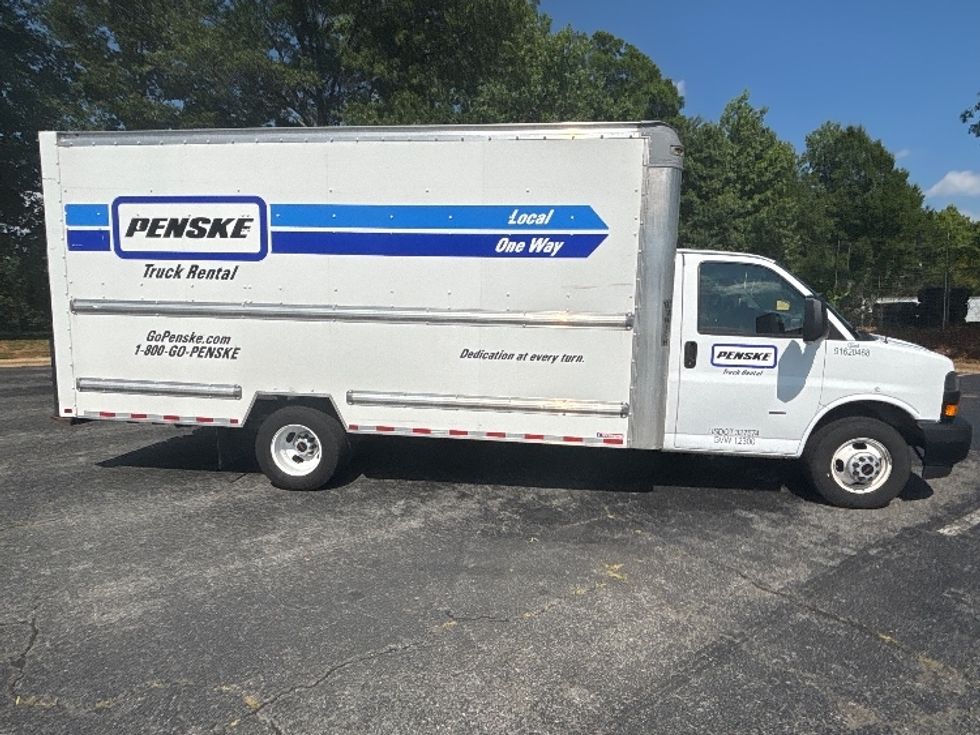 Light Duty Box Truck-Light and Medium Duty Trucks-GMC-2021-Savana G33903-Garland-TX-104,159\n\t\tmiles-$ 27,000 - Image 15