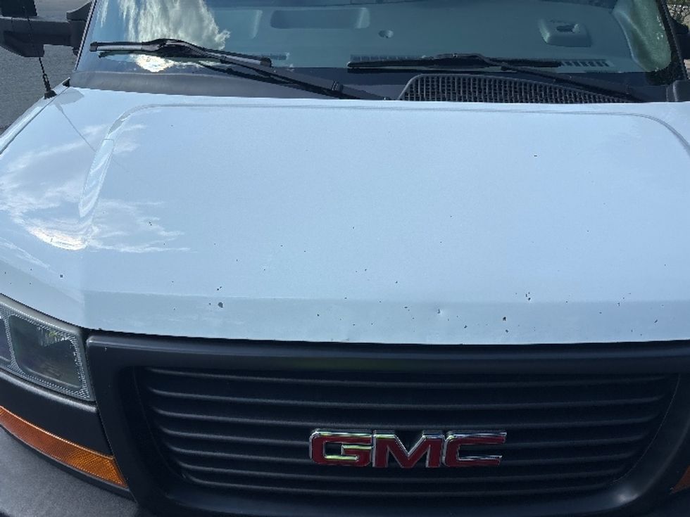 Light Duty Box Truck-Light and Medium Duty Trucks-GMC-2021-Savana G33903-Garland-TX-104,159\n\t\tmiles-$ 27,000 - Image 26