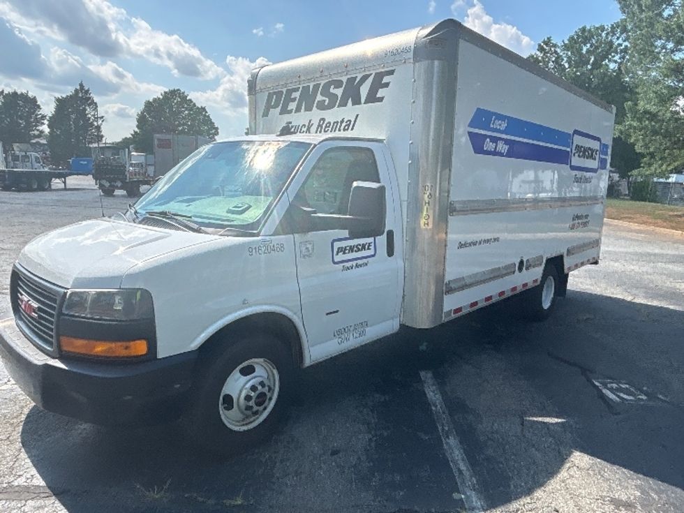 Light Duty Box Truck-Light and Medium Duty Trucks-GMC-2021-Savana G33903-Garland-TX-104,159\n\t\tmiles-$ 27,000 - Image 3