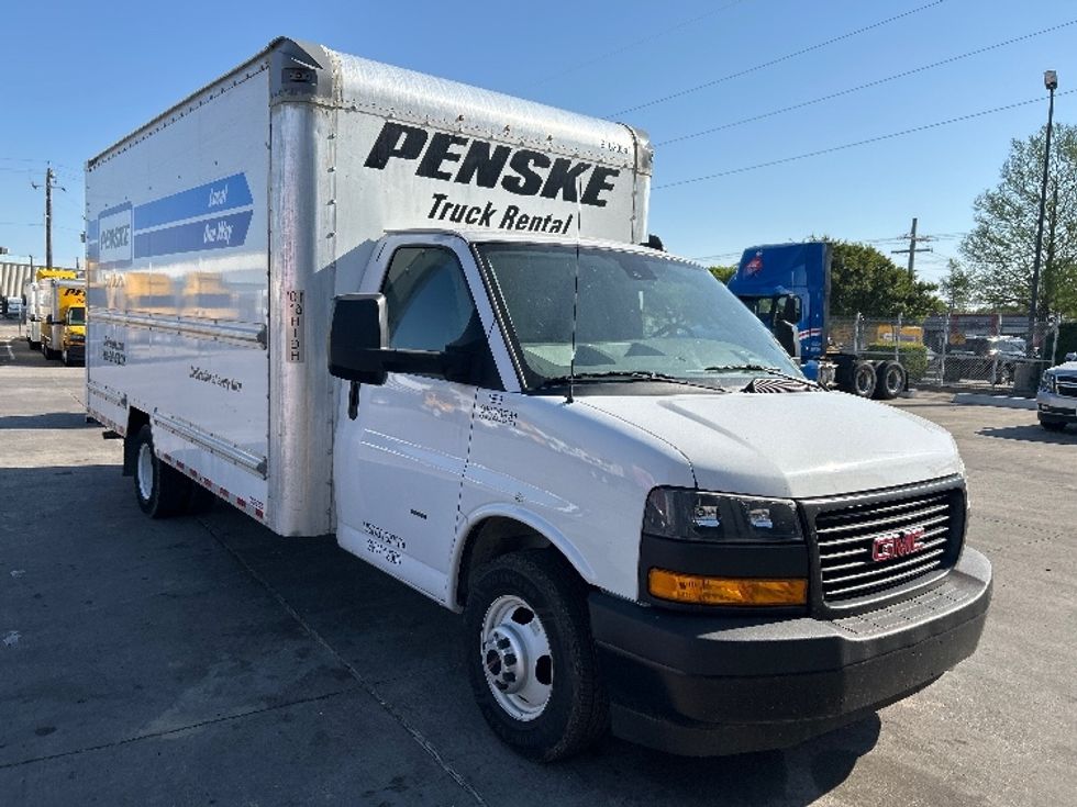 Light Duty Box Truck-Light and Medium Duty Trucks-GMC-2021-Savana G33903-Garland-TX-105,839\n\t\tmiles-$ 29,000 - Image 1