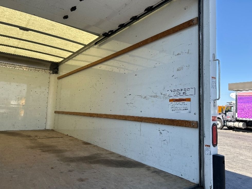 Light Duty Box Truck-Light and Medium Duty Trucks-GMC-2021-Savana G33903-Garland-TX-105,839\n\t\tmiles-$ 29,000 - Image 12