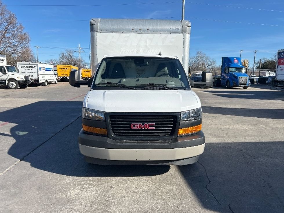 Light Duty Box Truck-Light and Medium Duty Trucks-GMC-2021-Savana G33903-Garland-TX-108,329\n\t\tmiles-$ 29,000 - Image 2