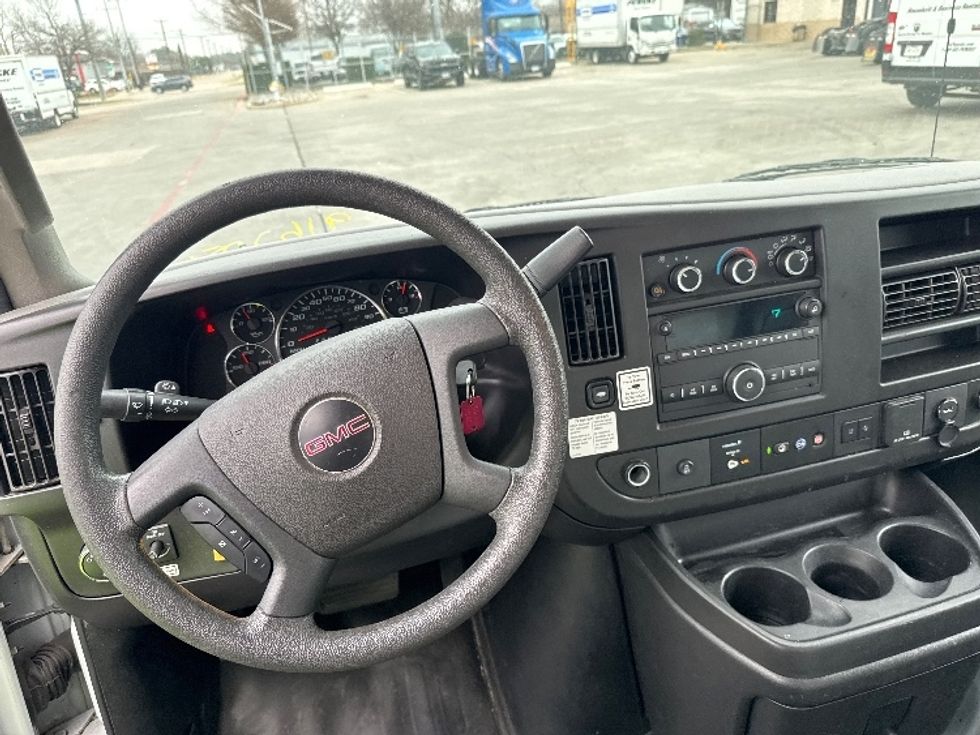 Light Duty Box Truck-Light and Medium Duty Trucks-GMC-2021-Savana G33903-Garland-TX-114,259\n\t\tmiles-$ 28,250 - Image 17