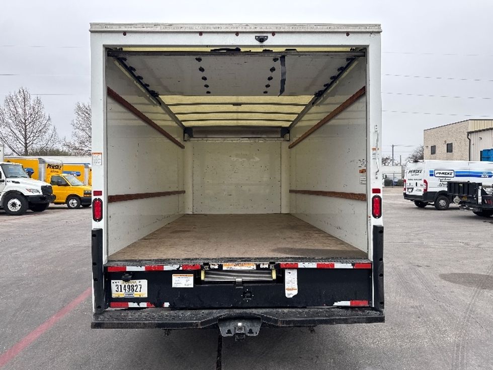 Light Duty Box Truck-Light and Medium Duty Trucks-GMC-2021-Savana G33903-Garland-TX-114,259\n\t\tmiles-$ 28,250 - Image 8