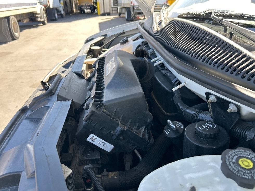 Light Duty Box Truck-Light and Medium Duty Trucks-GMC-2021-Savana G33903-Garland-TX-116,093\n\t\tmiles-$ 28,000 - Image 24