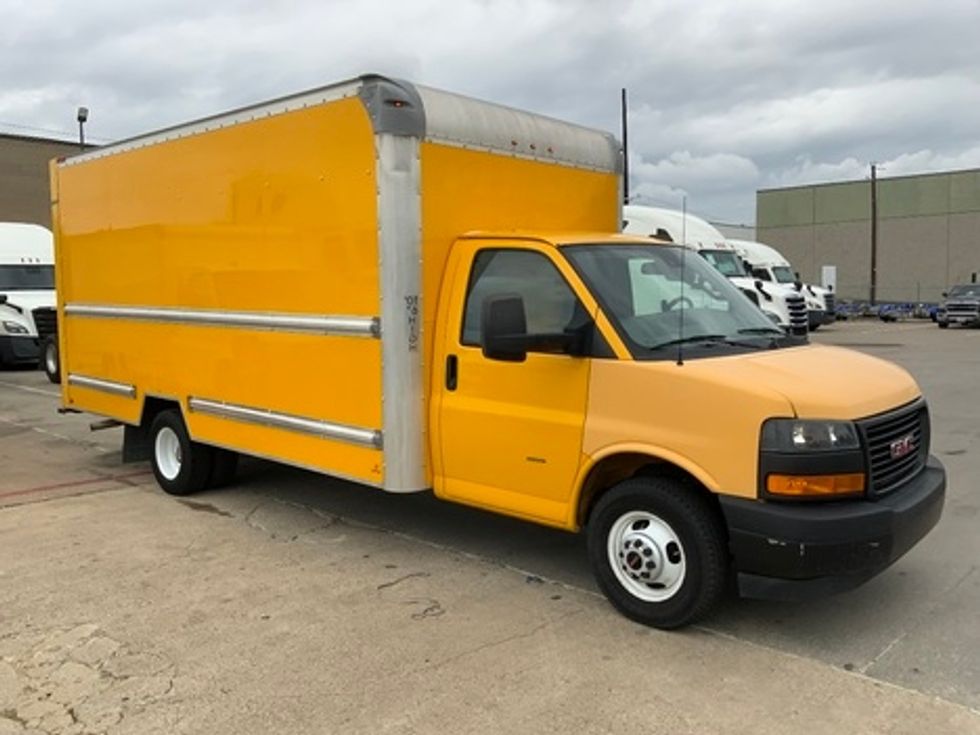 Light Duty Box Truck-Light and Medium Duty Trucks-GMC-2021-Savana G33903-Garland-TX-120,836\n\t\tmiles-$ 24,000 - Image 4