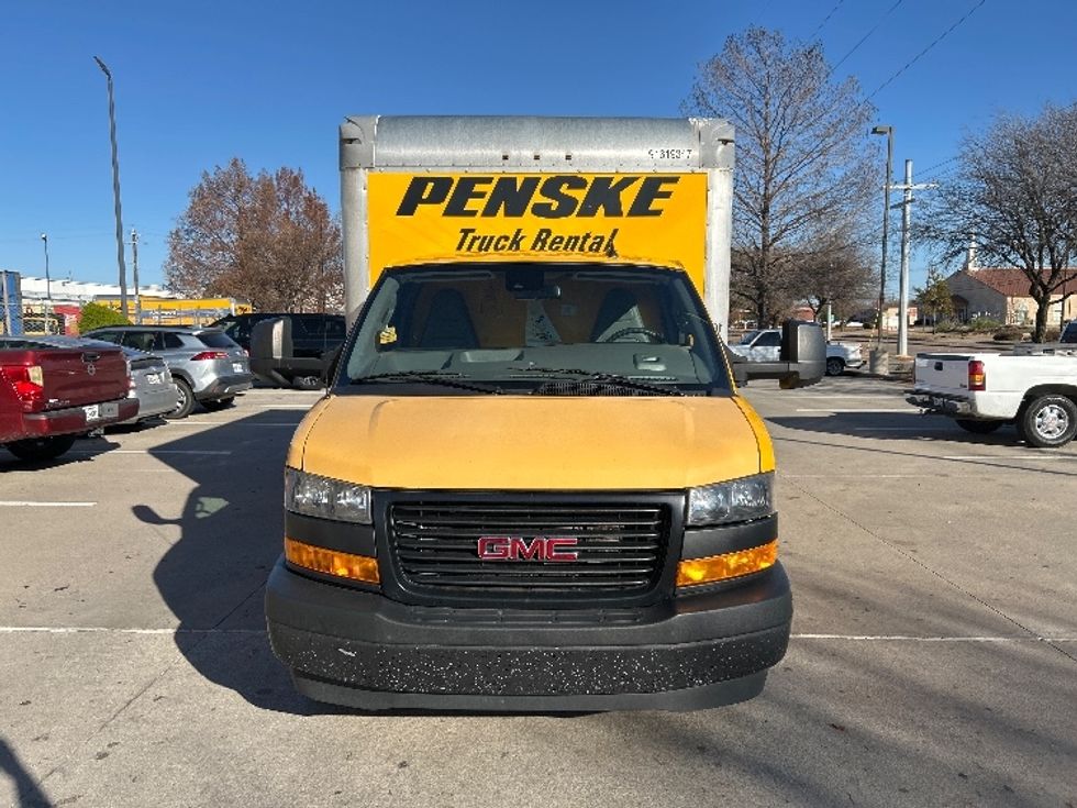 Light Duty Box Truck-Light and Medium Duty Trucks-GMC-2021-Savana G33903-Garland-TX-120,836\n\t\tmiles-$ 24,500 - Image 2