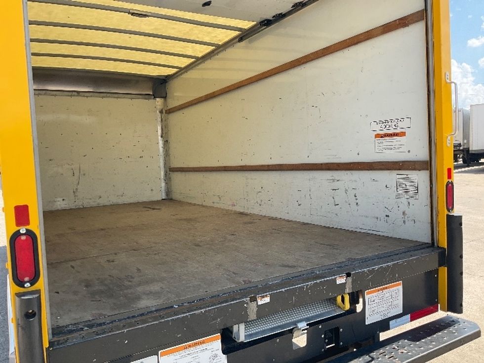 Light Duty Box Truck-Light and Medium Duty Trucks-GMC-2021-Savana G33903-Garland-TX-87,597\n\t\tmiles-$ 27,750 - Image 12