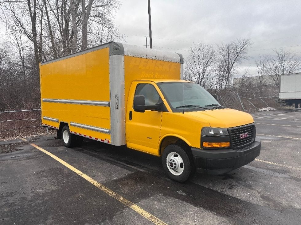 Light Duty Box Truck-Light and Medium Duty Trucks-GMC-2021-Savana G33903-Gaylord-MI-109,899\n\t\tmiles-$ 25,000 - Image 1