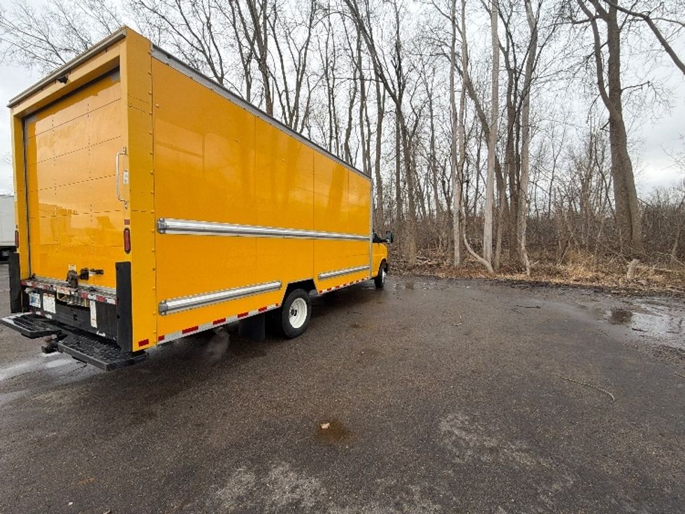 Light Duty Box Truck-Light and Medium Duty Trucks-GMC-2021-Savana G33903-Gaylord-MI-109,899\n\t\tmiles-$ 25,000 - Image 13