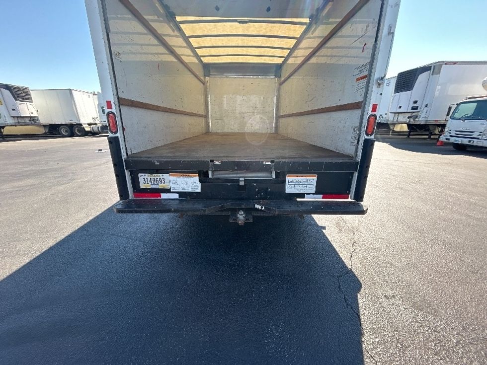 Light Duty Box Truck-Light and Medium Duty Trucks-GMC-2021-Savana G33903-Gilroy-CA-86,047\n\t\tmiles-$ 33,500 - Image 10