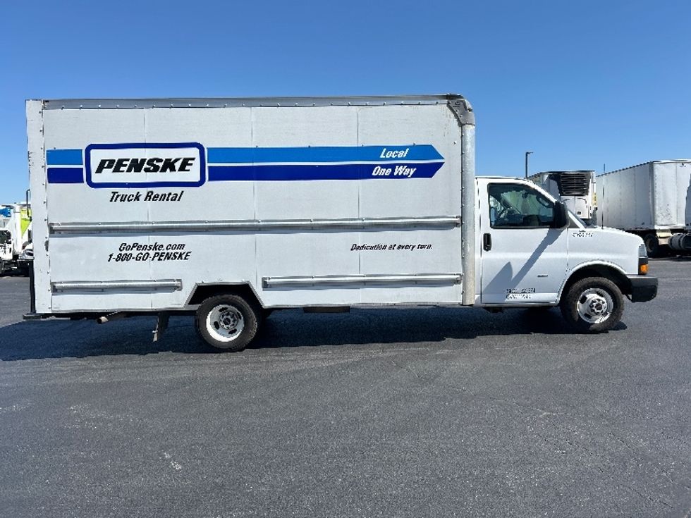Light Duty Box Truck-Light and Medium Duty Trucks-GMC-2021-Savana G33903-Gilroy-CA-86,047\n\t\tmiles-$ 33,500 - Image 15